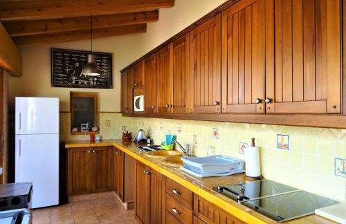 Villa with private pool and tennis court 150 metres from the sea-Villa el Olivo - Photo 11