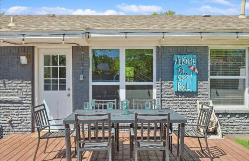 Peaceful and Relaxing Getaway w Beautiful Pool - Photo 28