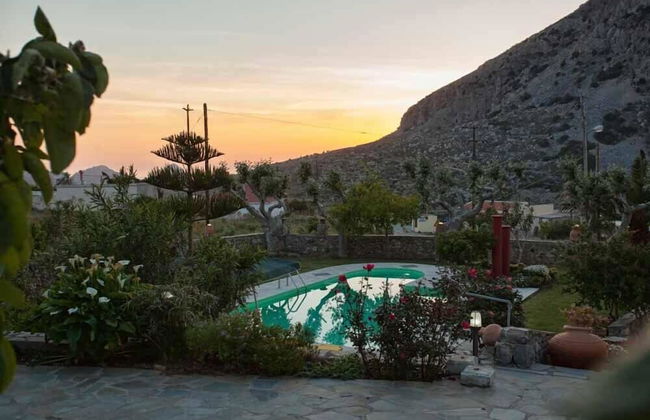 Petrinos Milos - Foto 21