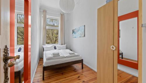 primeflats - Apartment Togo Berlin-Wedding - Foto 5, wardrobe