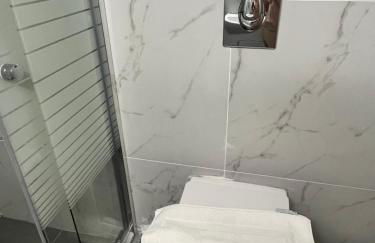 Metropolitan Complex Apartment-next to Metropolitan Hospital,Karaiskaki,Sef - Foto 26