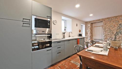 Le Mas des Rouquets - avec piscine et jardin - Photo 3