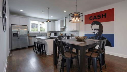 WeHo Nashville Home, Geodis Park, Private Movie Theater! 10min to Broadway! Sleeps 10! - Foto 3