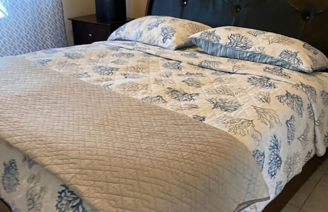 Yancey Largo Villa Perfect Jamaica Ironshore Getaway w Private Pool and Onsite Staff Services by RedAwning - Photo 2