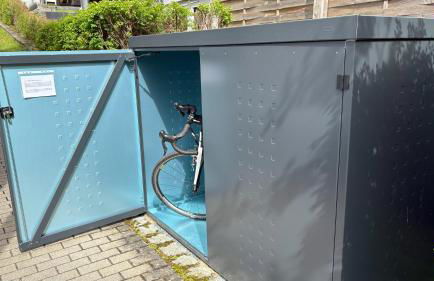 Exklusives Penthouse mit Dachterrasse, hochwertig ausgestatteter Küche mit Dampfgarer, inklusive 2 Stellplätze und Fahrradgarage - Foto 35