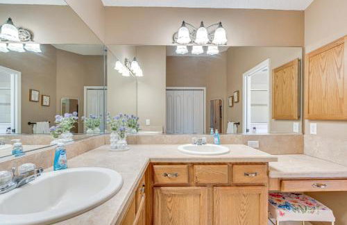 2 Mi to Lake Sumter Landing Spacious Golf Retreat - Foto 15