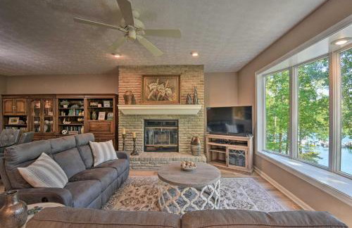 Resort-Style Condo with Balcony on Lake Keowee - Foto 7