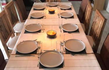 Sleeps 18 Double Decker Bus Hot Tub Sauna Cinema Pets - Foto 33