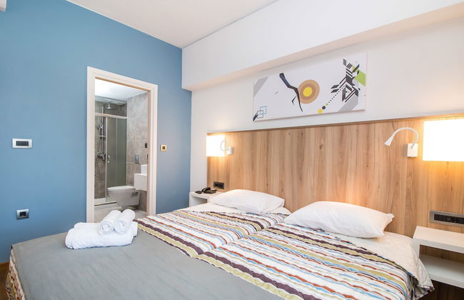 Sunny Days Hotel Apt - Photo 62