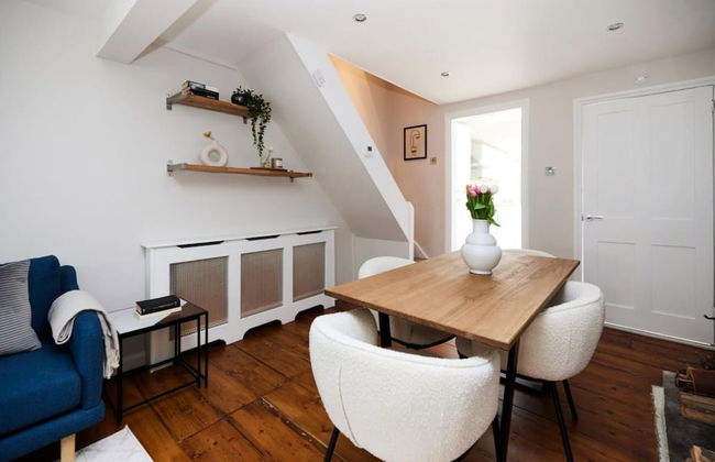 The Elmbridge Getaway - Glamorous 2bdr With Garden - Foto 3