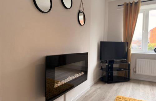 Woody Bank 3 Bed Sleeps 5 Parking WiFi Contractors - Foto 9