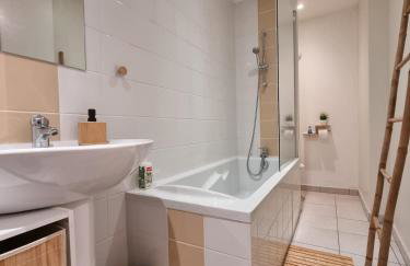 Bali'Sed Triplex bohème près du Château à Sedan, idéal 2 couples, ONLY ADULTS - Foto 13