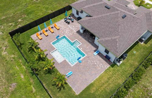 Brand-New - Contemporary Gem-Pool Game Room BBQ - Foto 44