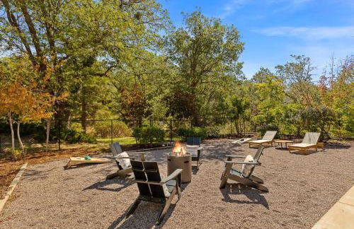 The Lilypad - 2 Master Bedrooms & Game Room - Foto 99