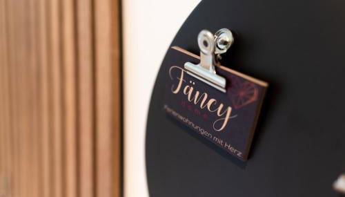 D52 - DAS BUSINESSAPARTMENT --- 2 Minuten vom Flughafen entfernt - Foto 5