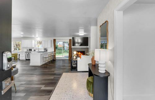 10min to EXPO - Family-Friendly with Office & Playroom - Photo 34