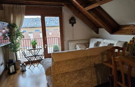 CAMBRA APARTAMENT, Dúplex acogedor en el coraón de El Pont de Suert - Photo 2