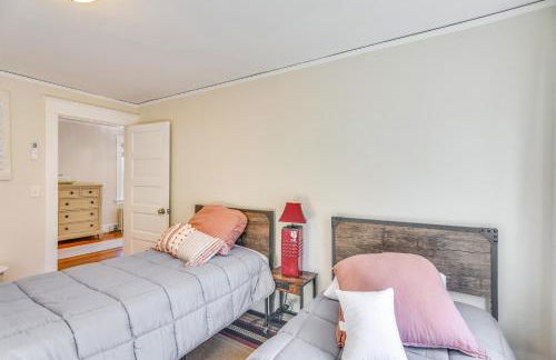 Lovely Westerley Home with Yard and Grill! - Foto 19