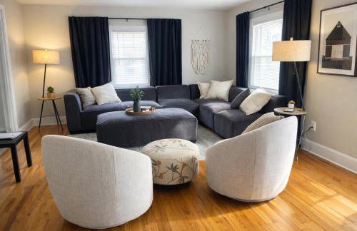 Beautiful Bungalow Next to UNC - Free Cruiser Bikes! - Foto 2