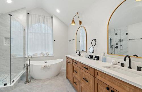 Heated Pool PoolTable HotTub Sleeps 16 Renovated - Foto 24