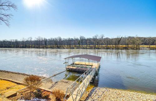 Fish House with Deck, Fire Pit and River Views - Foto 39