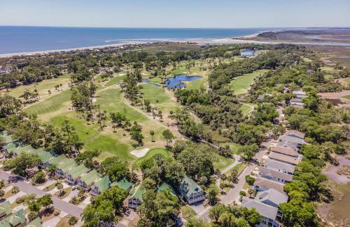 New Listing! Walking distance to Marina. - Foto 48