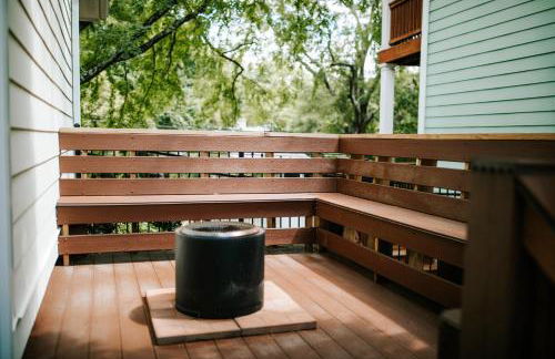 Cozy Cottage - Walk to Campus, Stadium, Downtown - Foto 8