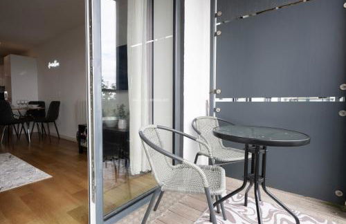 1BR River View - Parking - Sleeps 4 - Foto 26