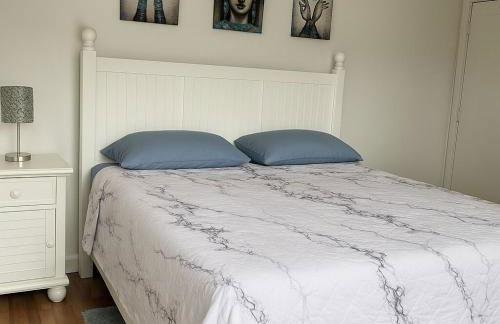 Bright 2BR Poolside Retreat Downtown Fort Myers - Foto 30