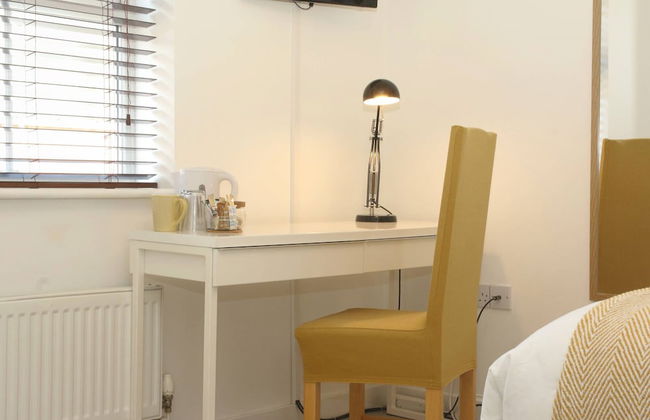 Modern 4 Bed Townhouse with Parking - Foto 3