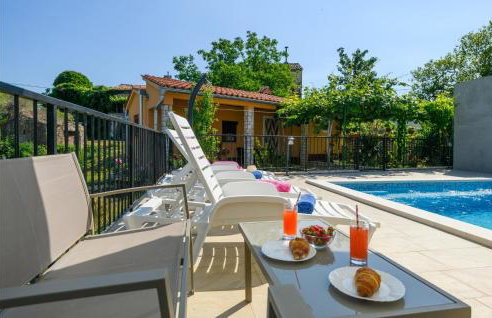 Awesome Home In Nedescina With Wifi - Foto 9