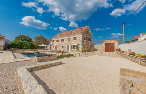 Four-Bedroom Holiday Home In Citluk - Foto 12