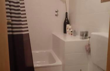 Ferienwohnung mit eigenem Eingang und Garten für 2-4 Personen - Foto 12