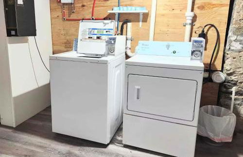 Jennifer's Stylish Apt Private Deck Backyard Oasis - Foto 38