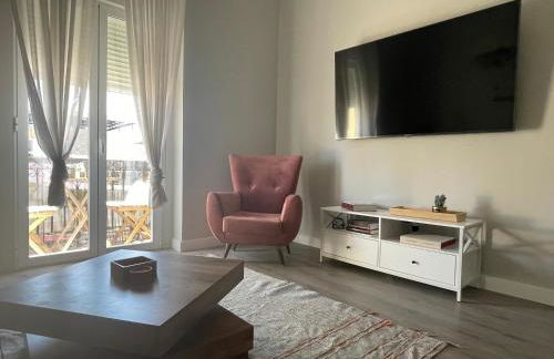 Centrally Located Spacious Private Apartment BuenaVista in Grao with Rooftop - Photo 4