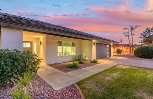 Modern Escape with Pool Ping Pong & Putting Green - Foto 55