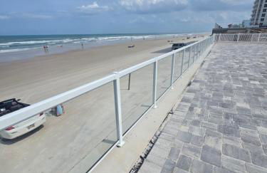 Ocean View Studio Condo w Balcony Pool and Free Parking - Foto 28