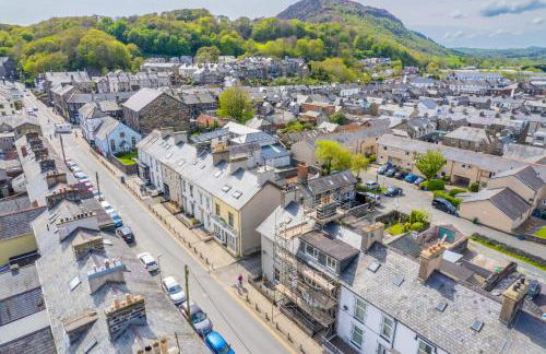 Snowdon House, 8 bedrooms, sleep 16, close to Blackrock Sand - Photo 38