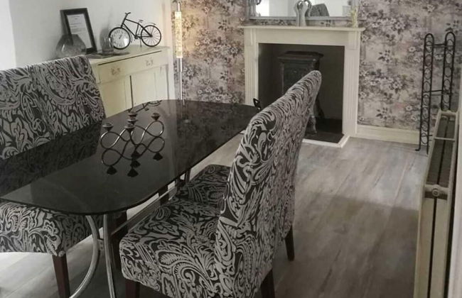 House Sleeps 7 With Hot Tub & Pets - Foto 27