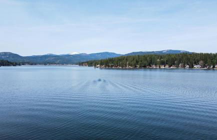 Huvila Haven Lake Front Home with Dock and Hot Tub - Foto 32