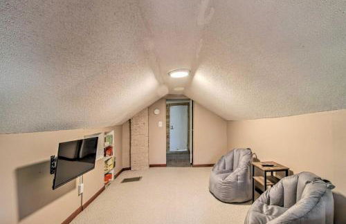 Retreat with Lake Access and Private Boat Dock! - Foto 25