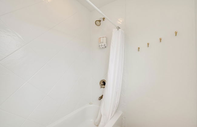 4 3 two King Beds Perfect Sunset Lake Views Pickleball Fire pit Lvl2 EV POA Pool - Foto 65