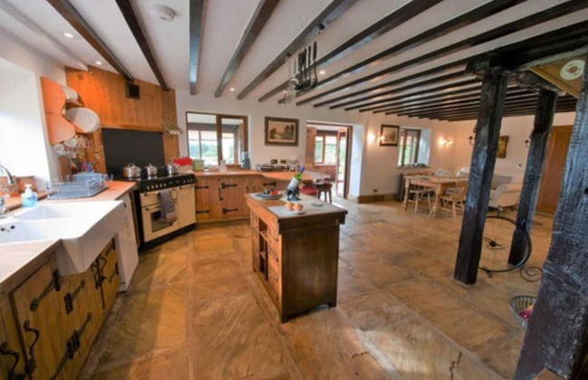 Lakeside Escape, Stone Countryside Cottage - Foto 12