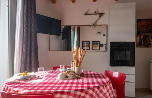 EnjoyIseoLake - Dante with spacious balcony and Lake view - Foto 7