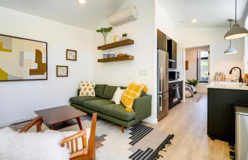 Redwood City Escape with Big-Screen TV! - Foto 6