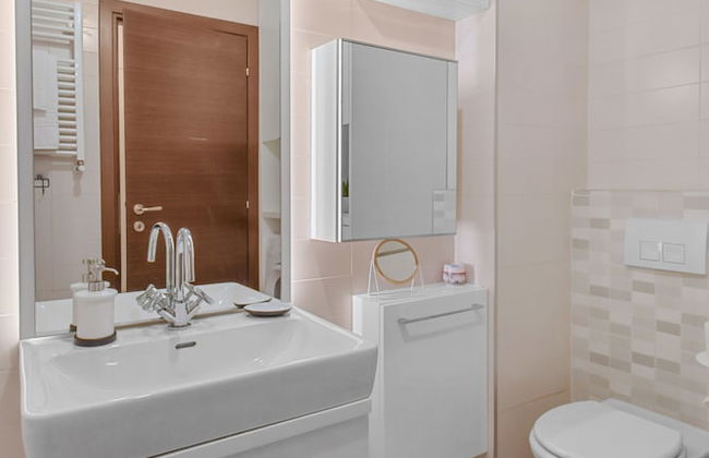 Attic Studio near Carol Park - Foto 18