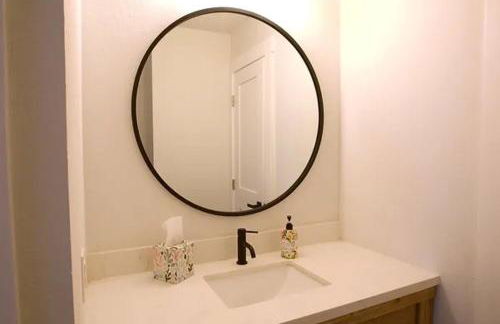 New Listing 2 bedroom +Loft 2 bath Summit E Bldg. #8 condo sleeps 8, Steps to Eagle Lodge/Chair #15 - Foto 4