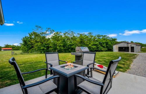 Spacious Home 4BR Fire Pit, Patio Hot Tub - Foto 72