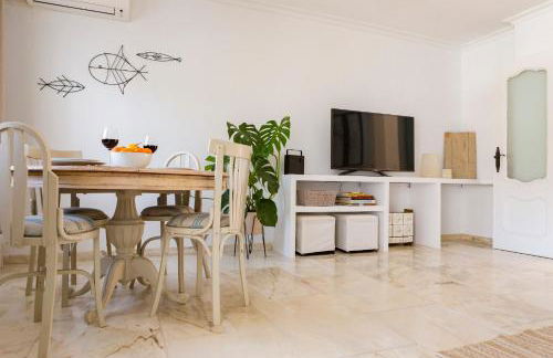 Casa Jardín - residential area -free parking outdoor- Málaga Este - Foto 1