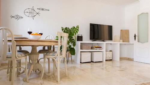 Casa Jardín - residential area -free parking outdoor- Málaga Este - Foto 1